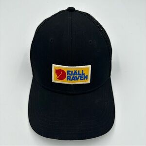 Fjallraven Vardag Langtradarkeps Trucker Hat Cap Black Mesh Logo Size L/XL